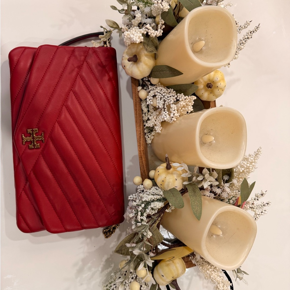 Tory Burch Red Quilted Clutch - Picture 5 of 10